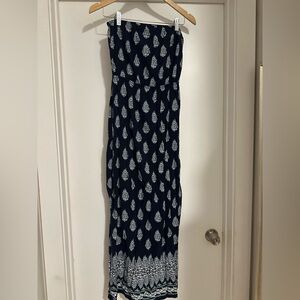 Old Navy Navy and White Floral Dress